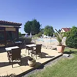 Del Pechs - Avec Terrasse 3*