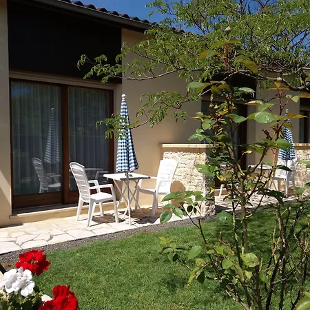 Del Pechs - Avec Terrasse 3*