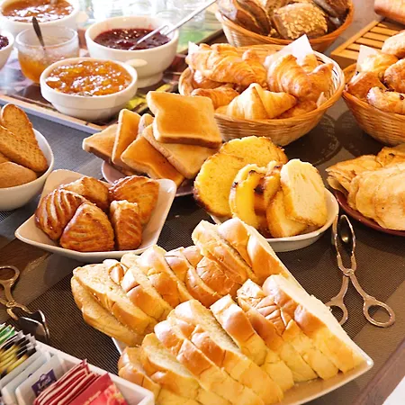 Del Pechs - Avec Terrasse סרלה-לה קנדה