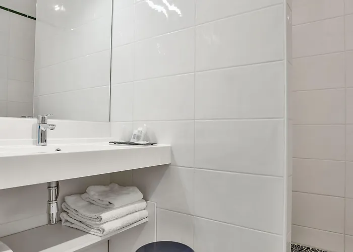 Del Pechs - Avec Terrasse 3*