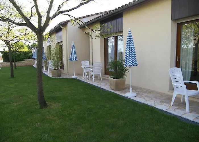 Le Mas Del Pechs Hotel 3*